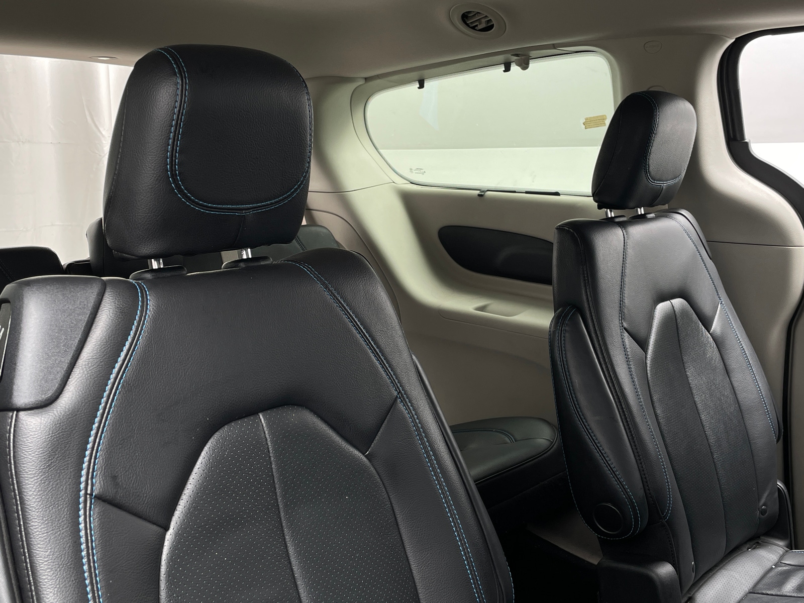 Thumbnail: 2021 Chrysler Pacifica - 5