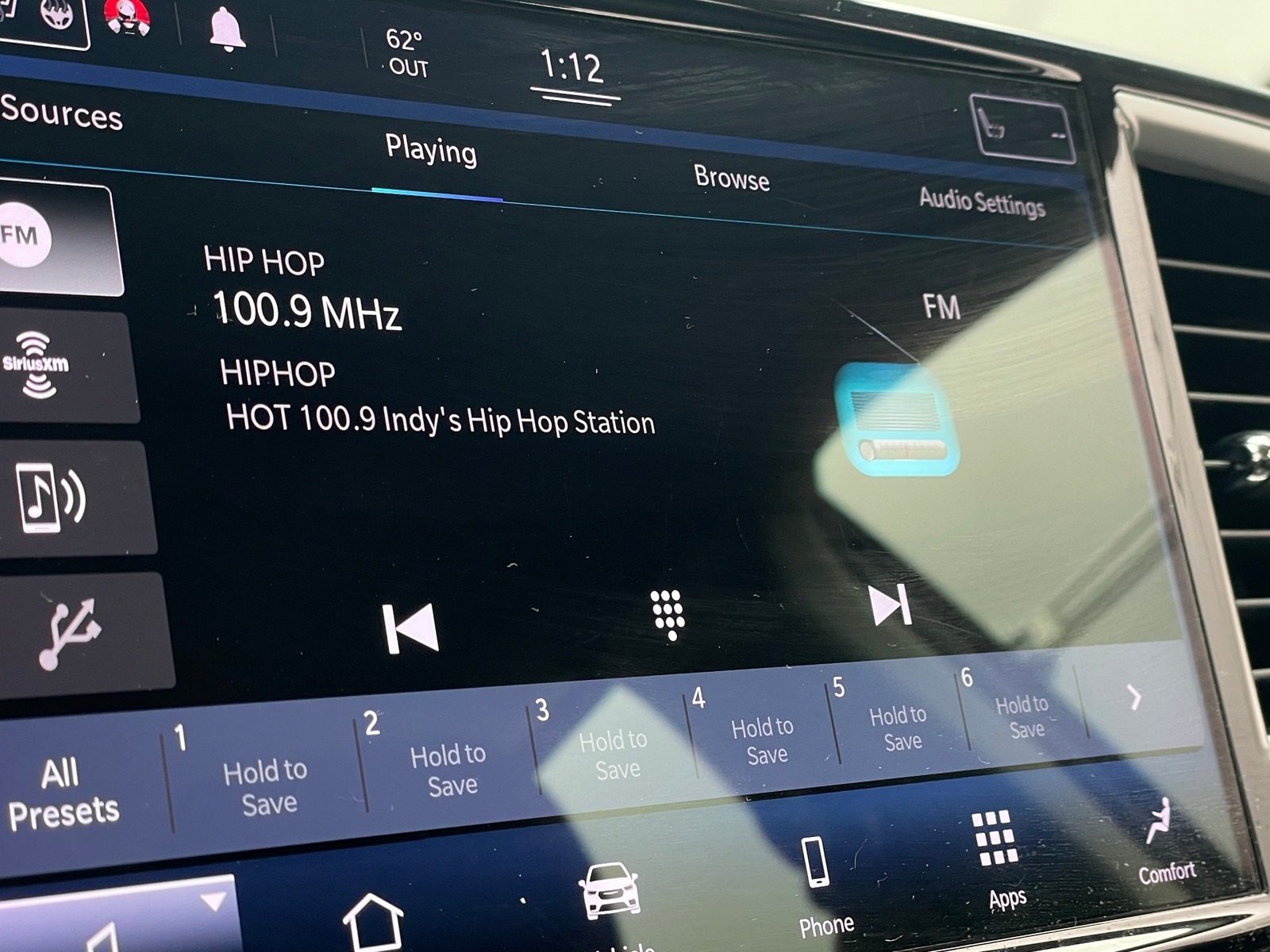 Thumbnail: 2021 Chrysler Pacifica - 3