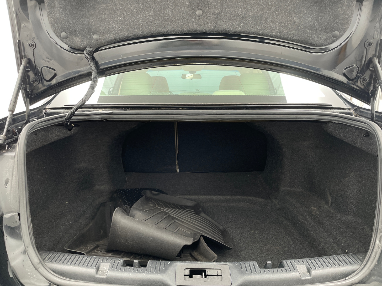 Thumbnail: 2017 Ford Taurus - 7