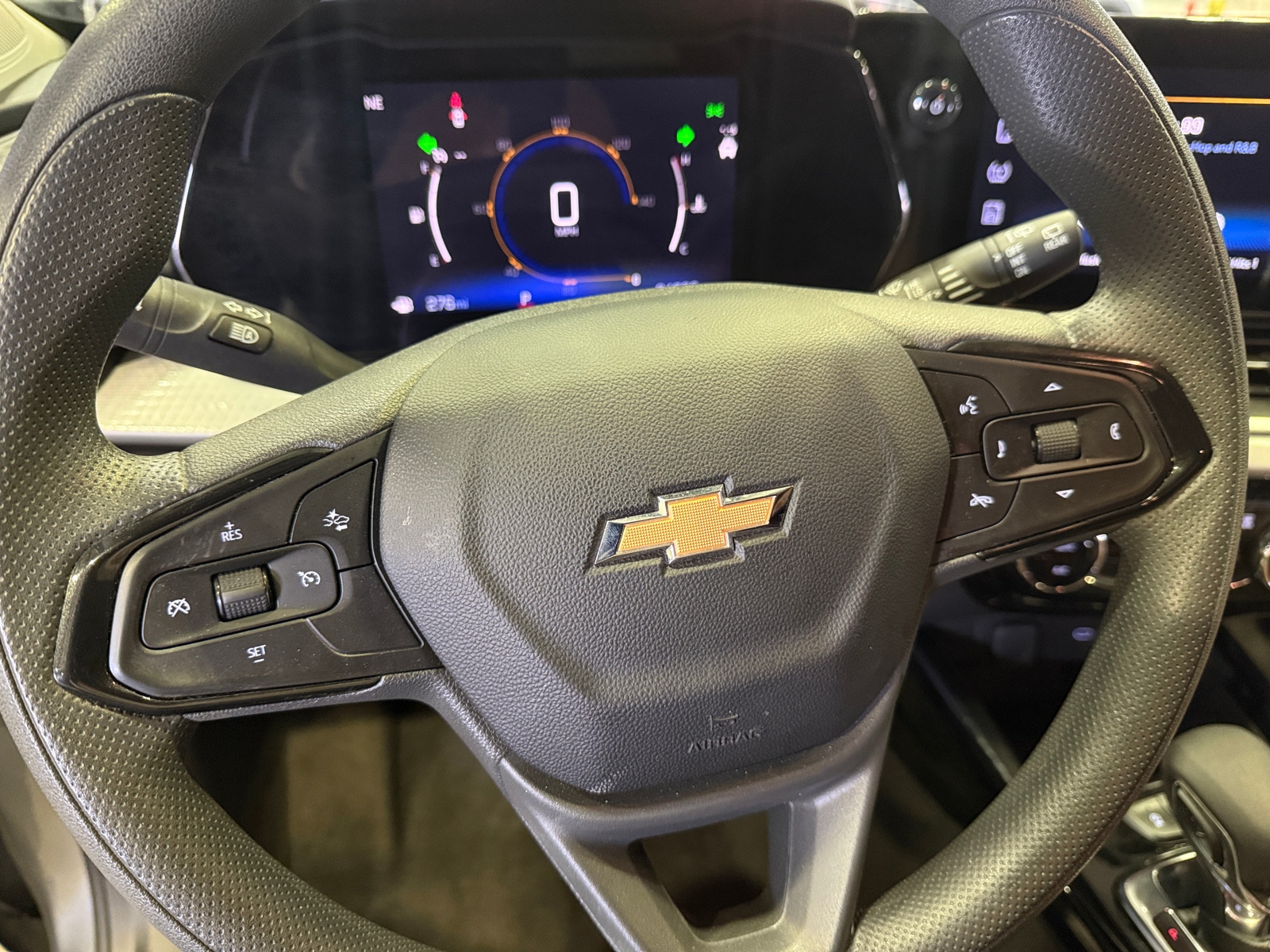 Thumbnail: 2025 Chevrolet Trax - 5