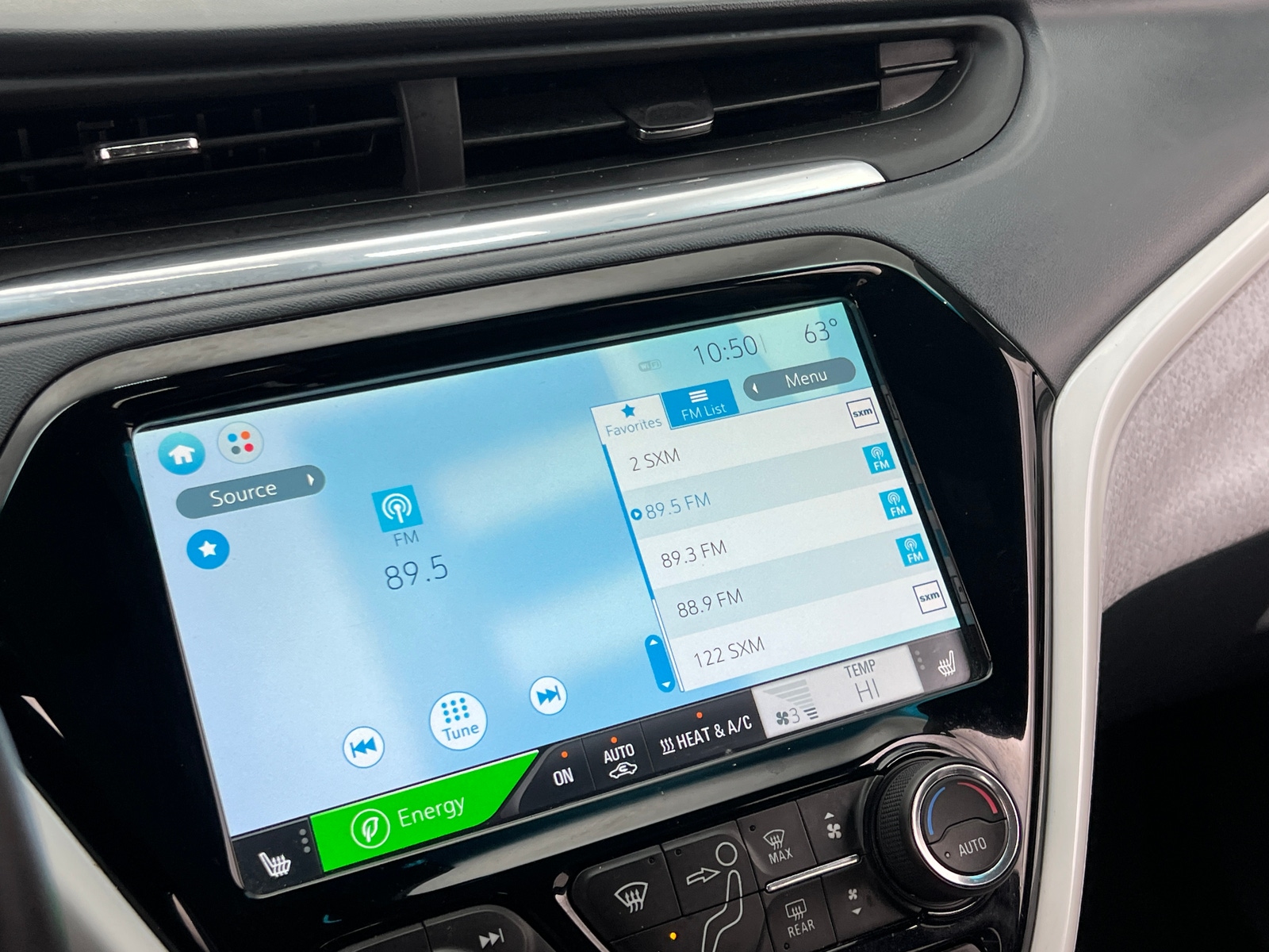 Thumbnail: 2017 Chevrolet Bolt EV - 4