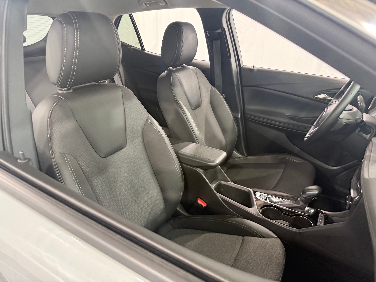 Thumbnail: 2025 Buick Encore GX - 2