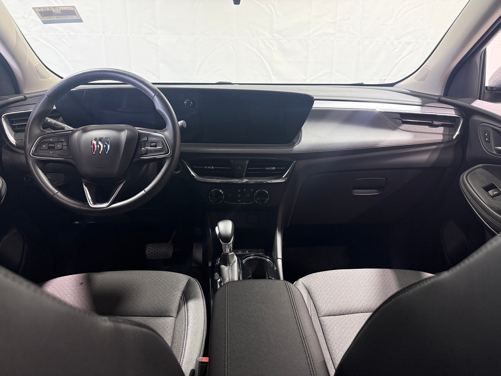 Thumbnail: 2025 Buick Encore GX - 3