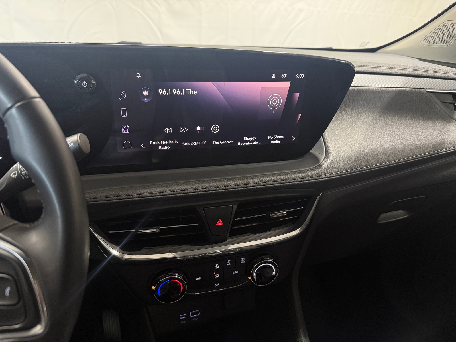 Thumbnail: 2025 Buick Encore GX - 4