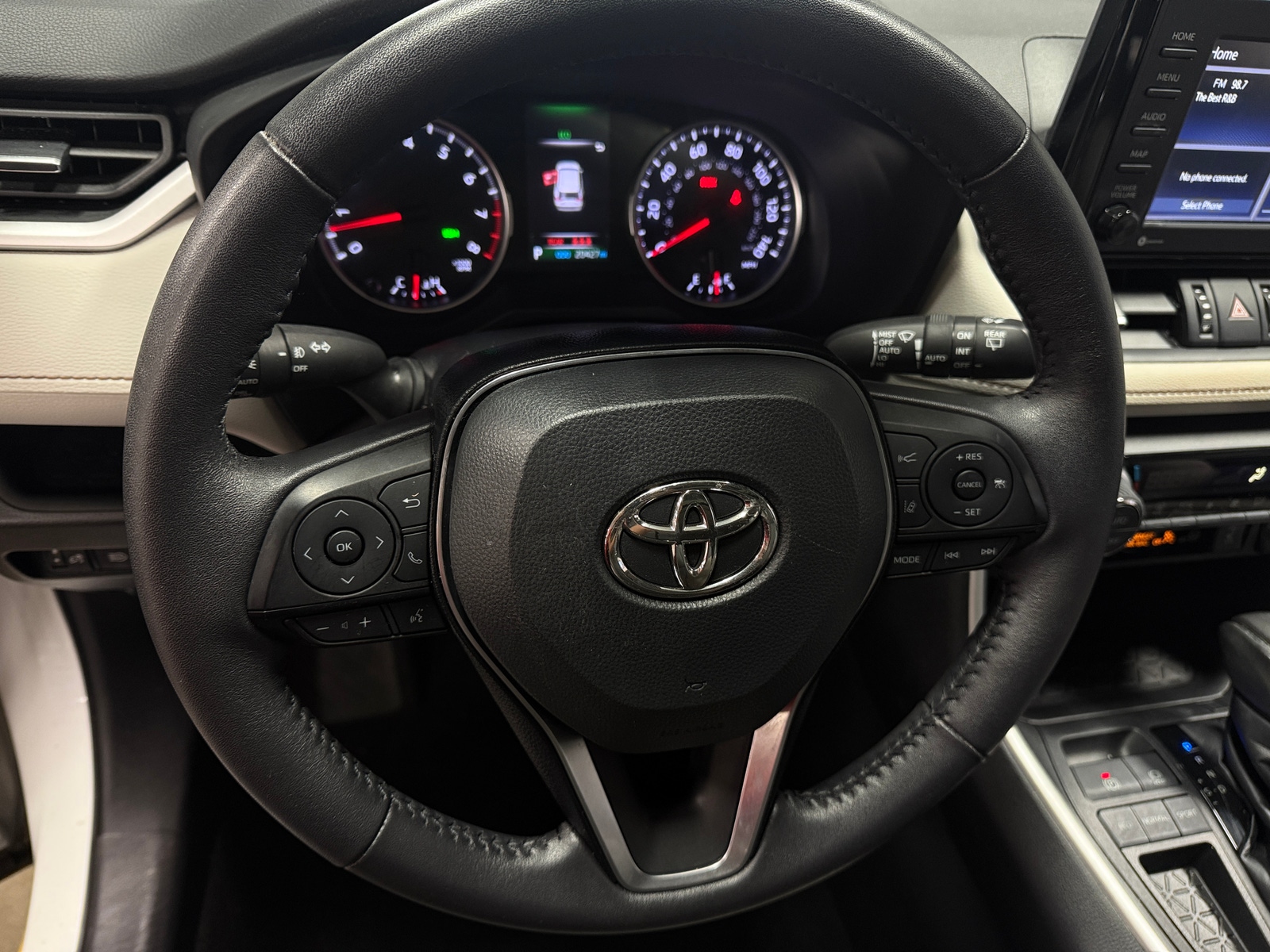 Thumbnail: 2021 Toyota RAV4 - 4