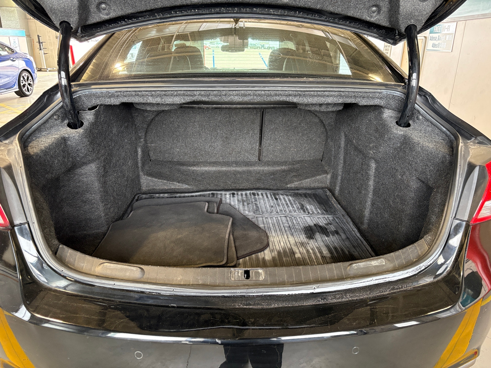 Thumbnail: 2016 Chevrolet Impala - 6