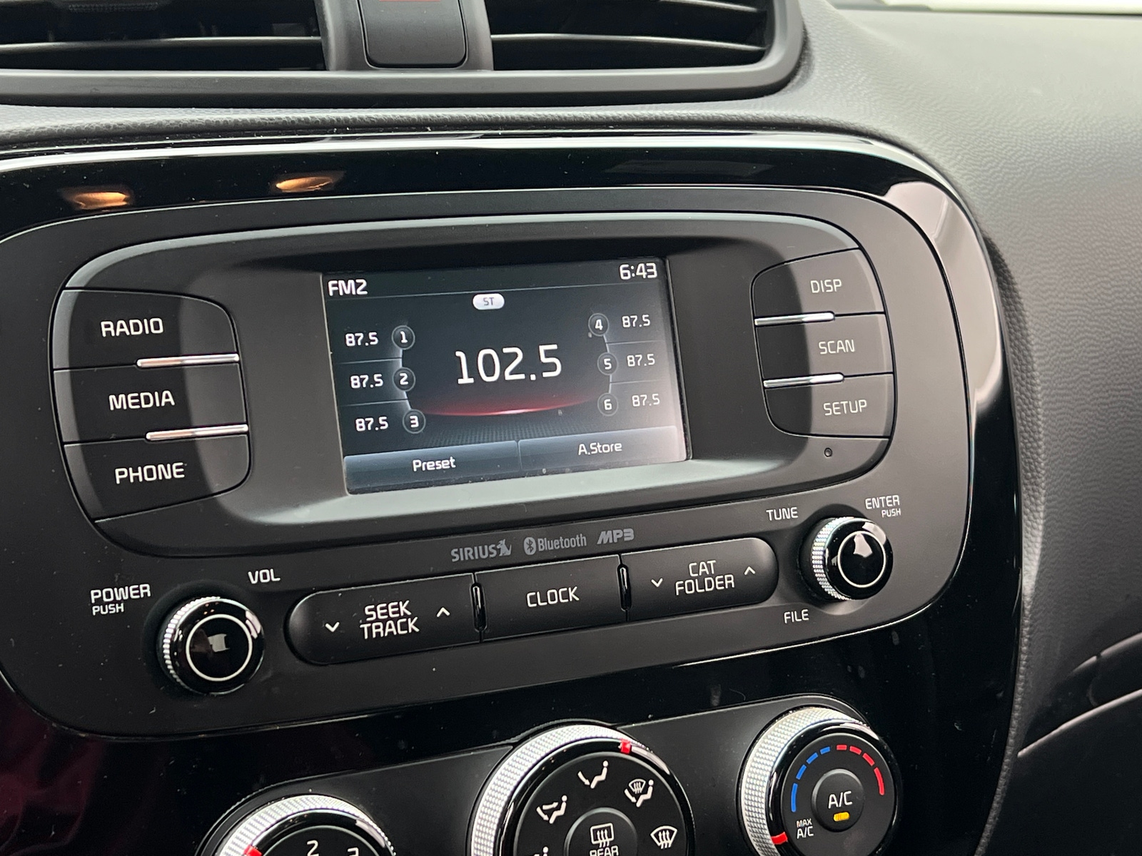 Thumbnail: 2016 Kia Soul - 4