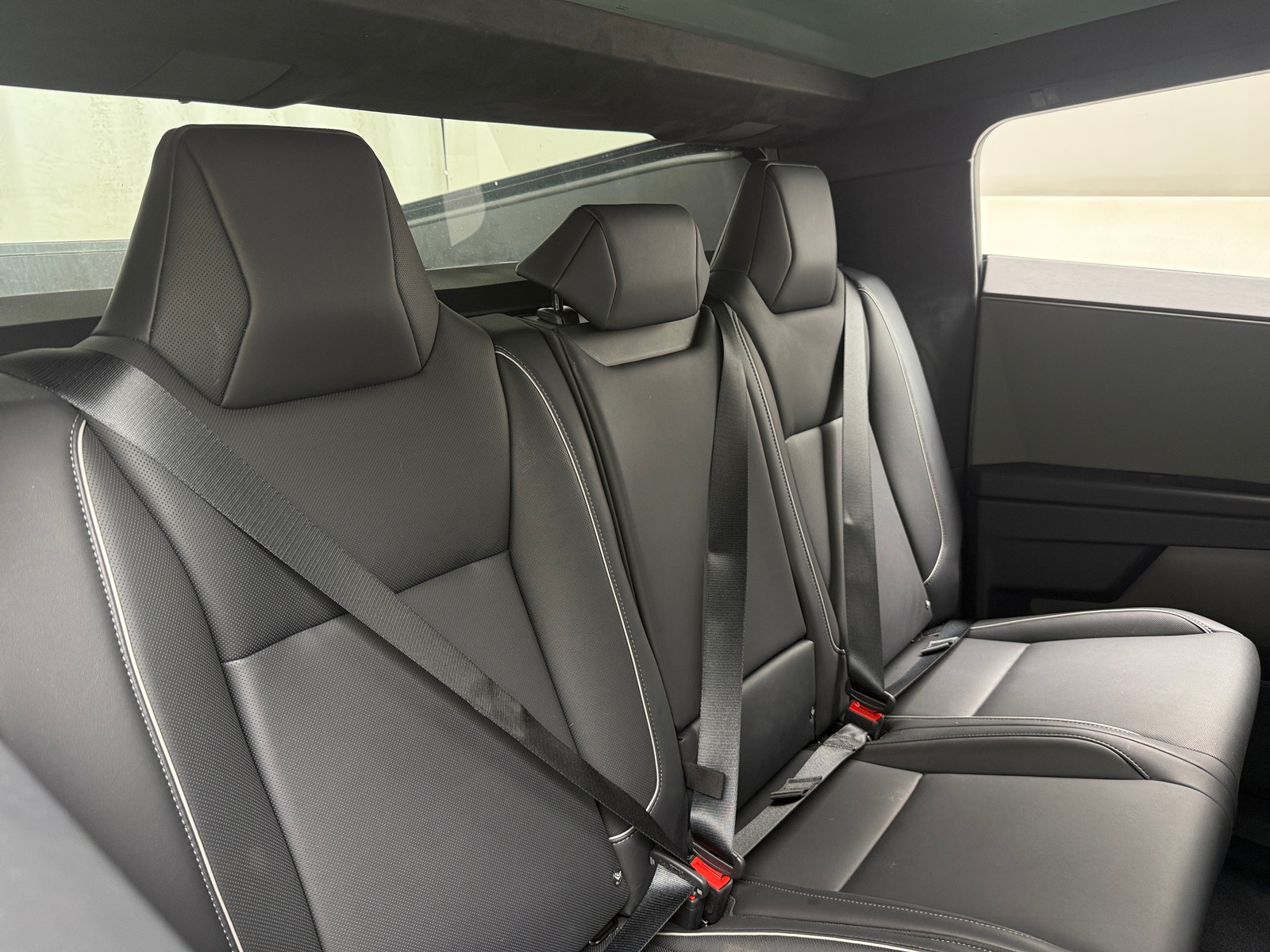 Thumbnail: 2024 Tesla Cybertruck - 5