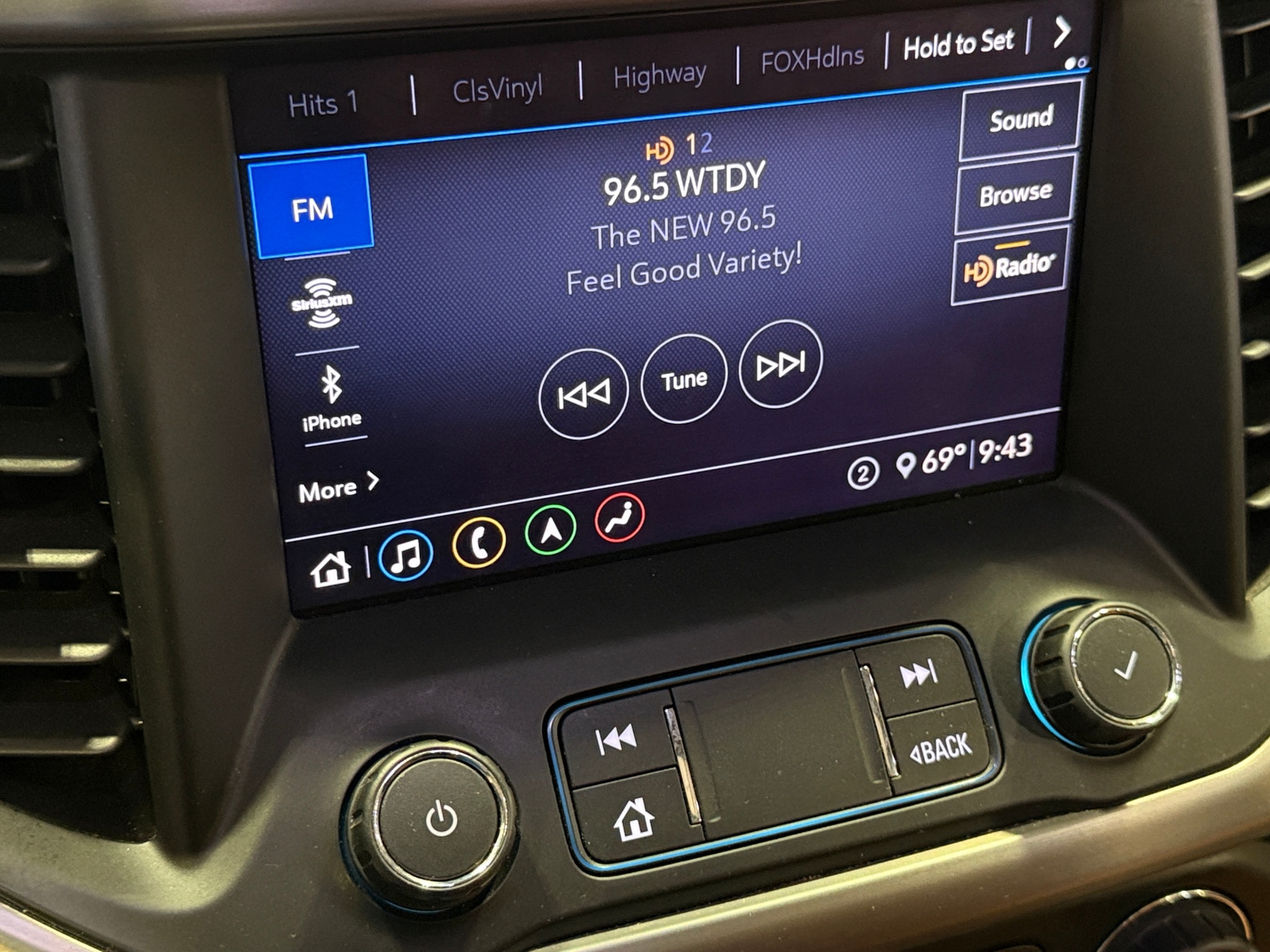 Thumbnail: 2020 GMC Acadia - 3