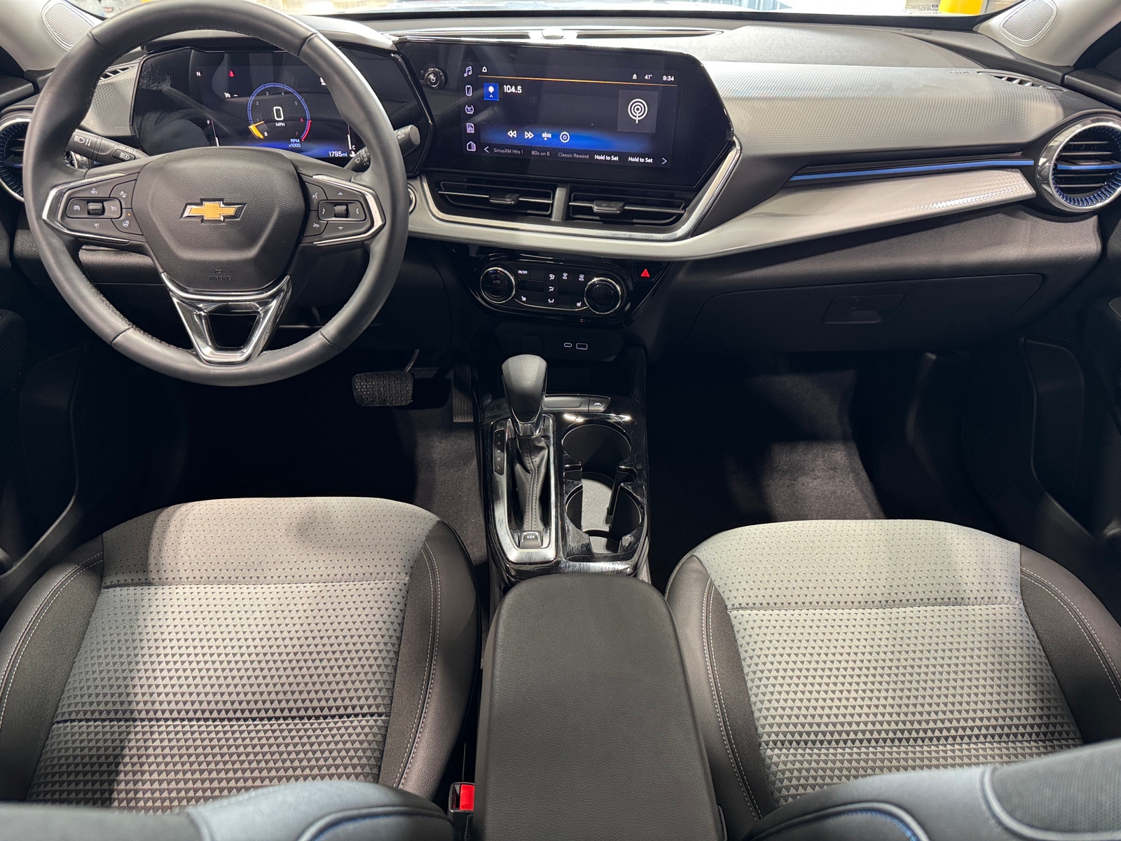 Thumbnail: 2025 Chevrolet Trax - 3