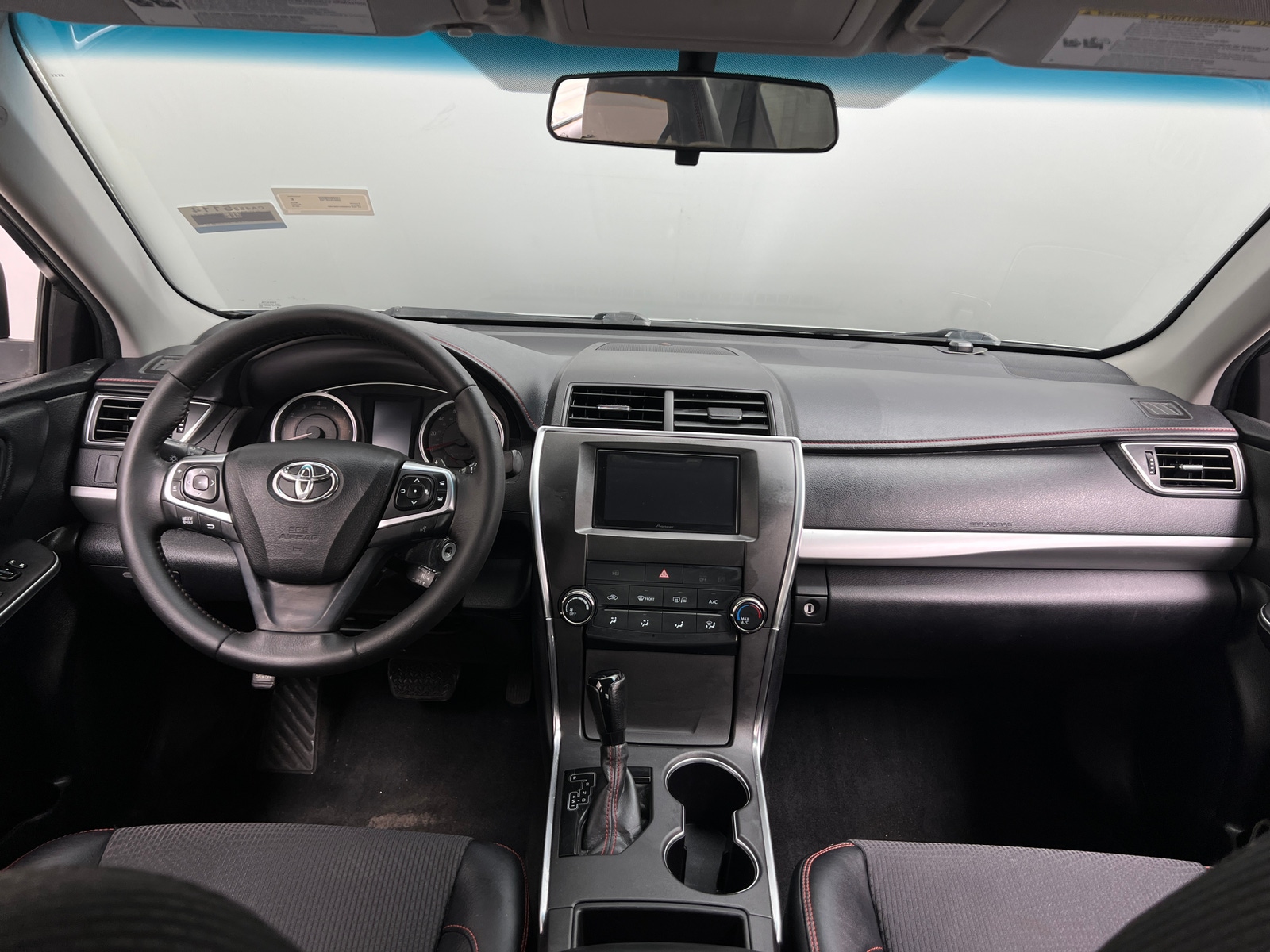 Thumbnail: 2016 Toyota Camry - 3