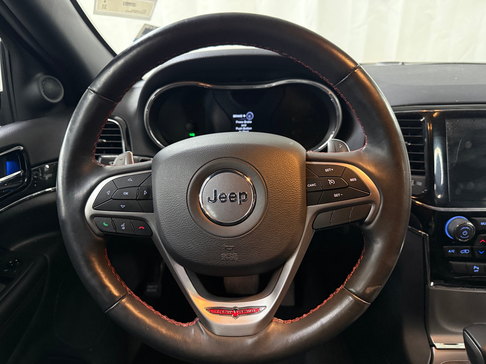 Thumbnail: 2019 Jeep Grand Cherokee - 4