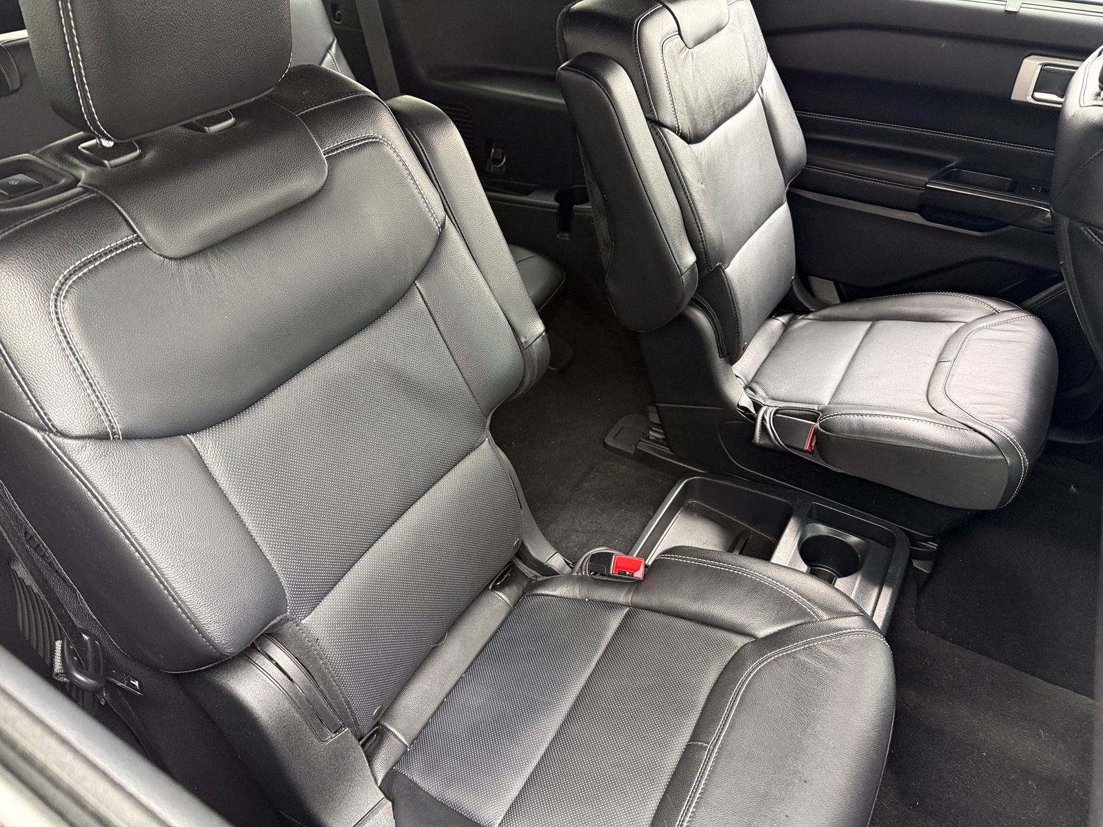 Thumbnail: 2021 Ford Explorer - 5