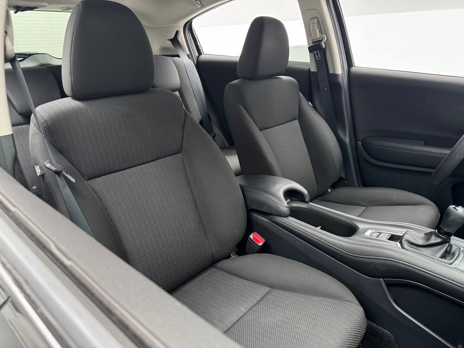 Thumbnail: 2016 Honda HR-V - 2