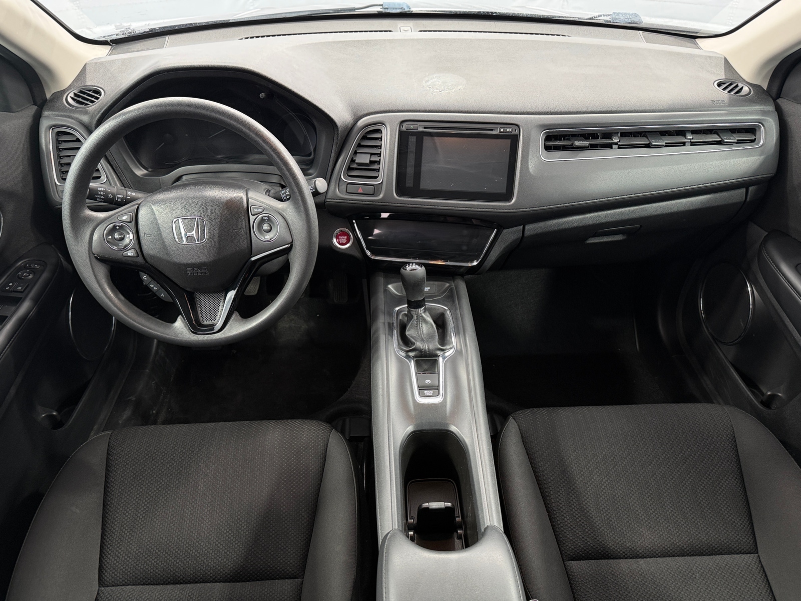 Thumbnail: 2016 Honda HR-V - 3