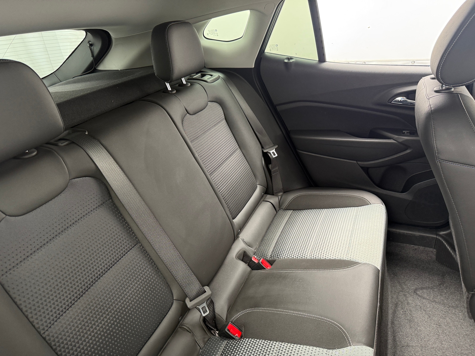 Thumbnail: 2025 Chevrolet Trax - 6