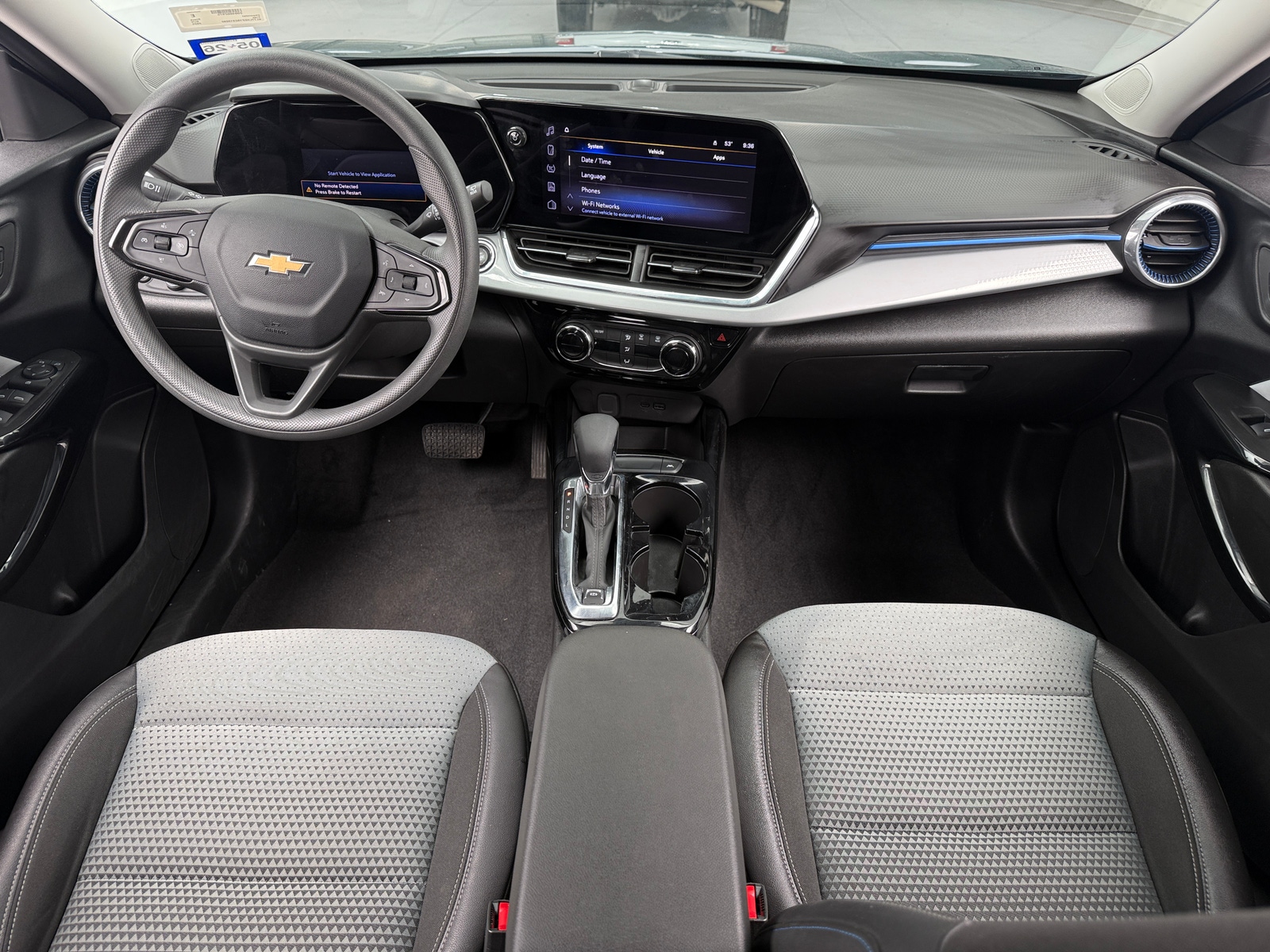 Thumbnail: 2025 Chevrolet Trax - 3