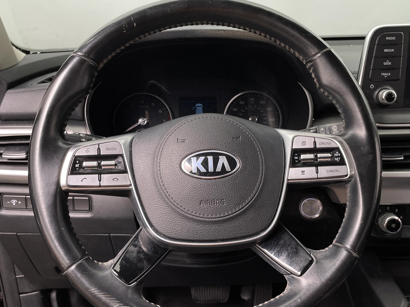 Thumbnail: 2021 Kia Telluride - 4