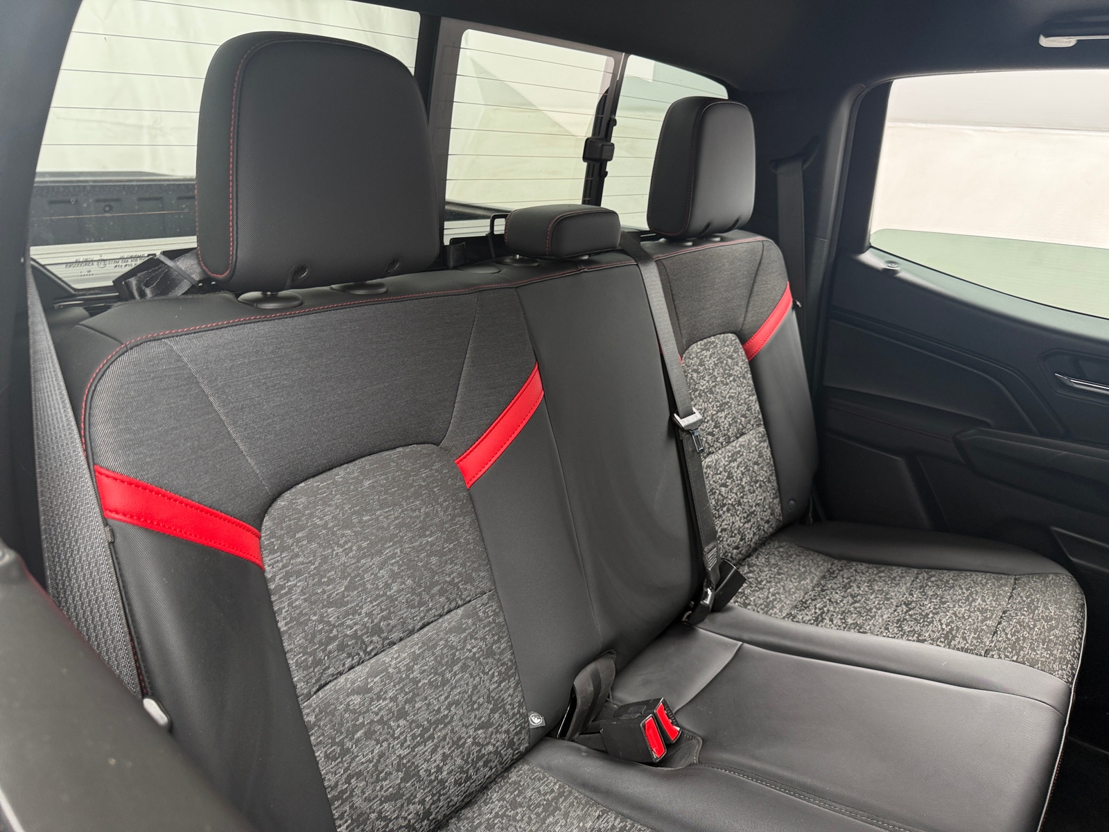 Thumbnail: 2023 Chevrolet Colorado - 5