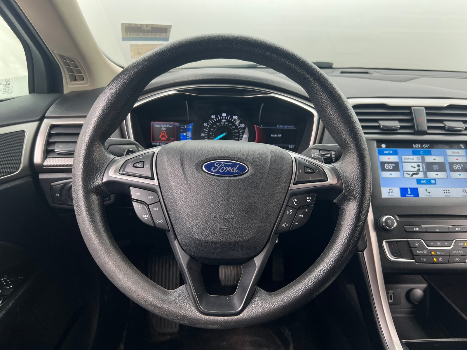 Thumbnail: 2017 Ford Fusion - 5