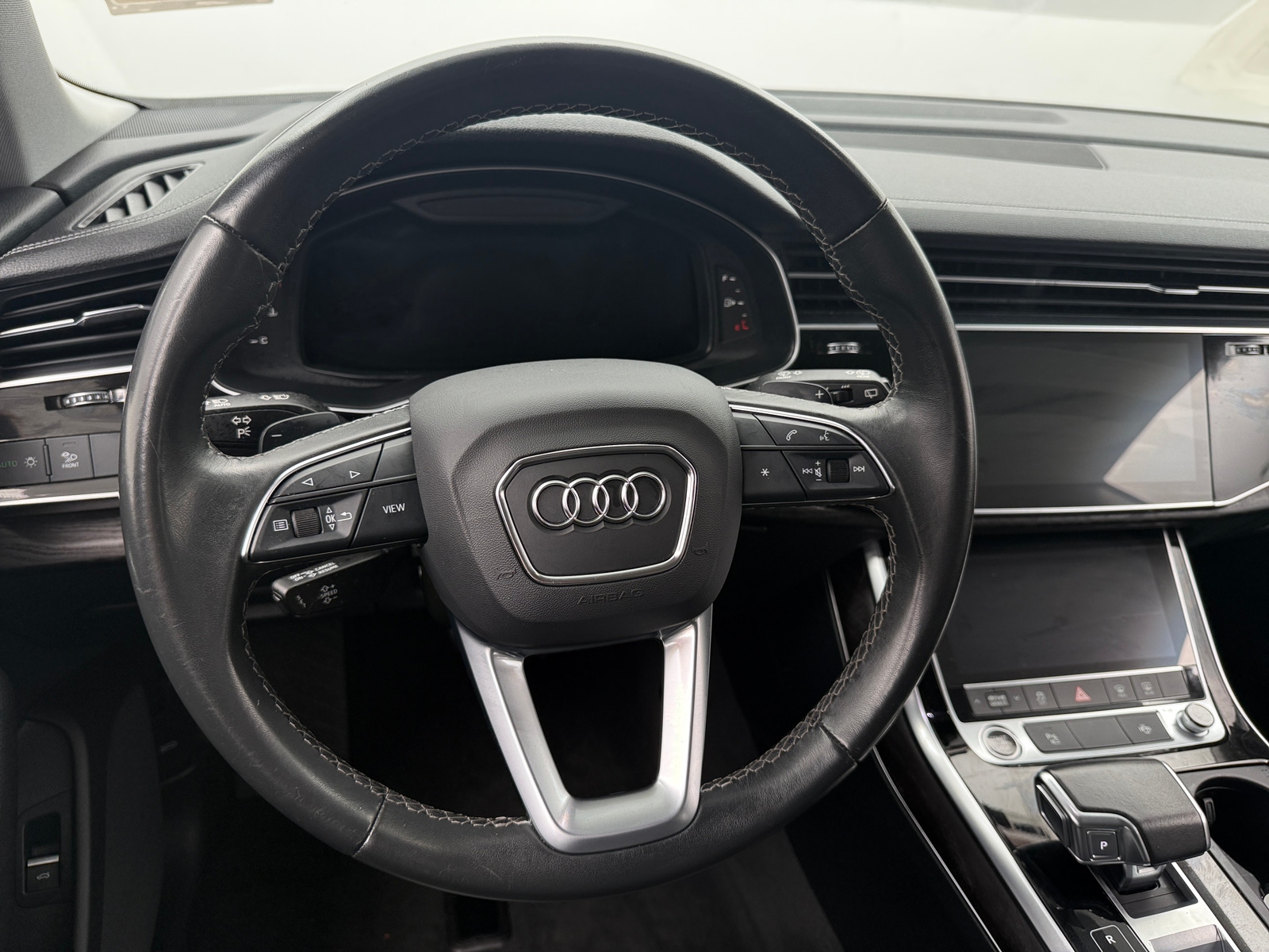 Thumbnail: 2023 Audi Q8 - 4