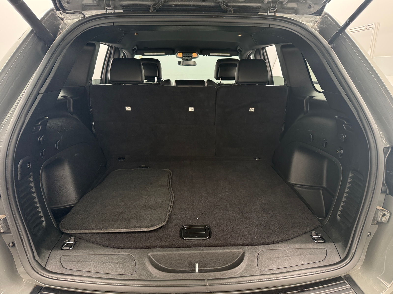 Thumbnail: 2021 Jeep Grand Cherokee - 7