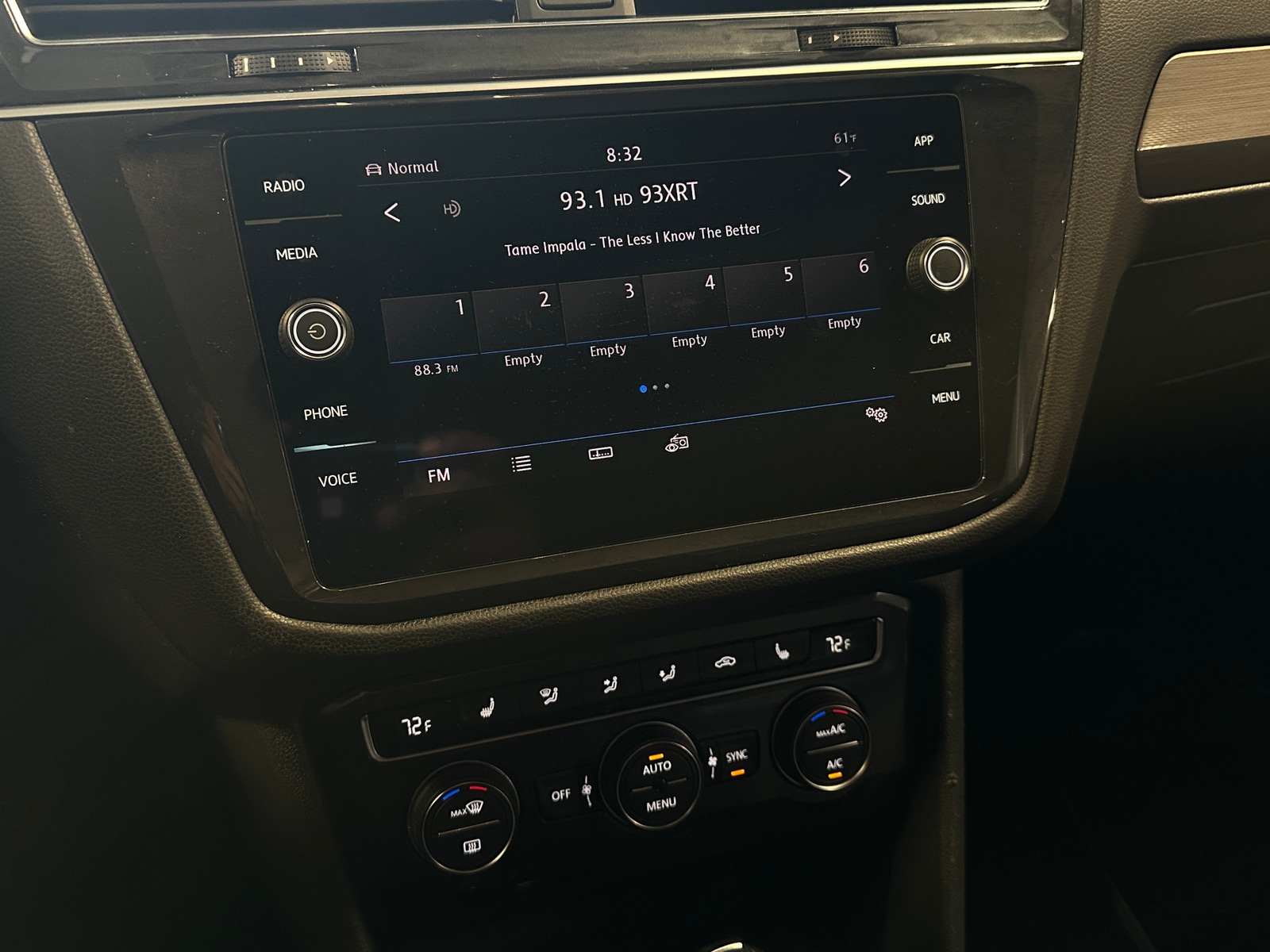 Thumbnail: 2019 Volkswagen Tiguan - 3