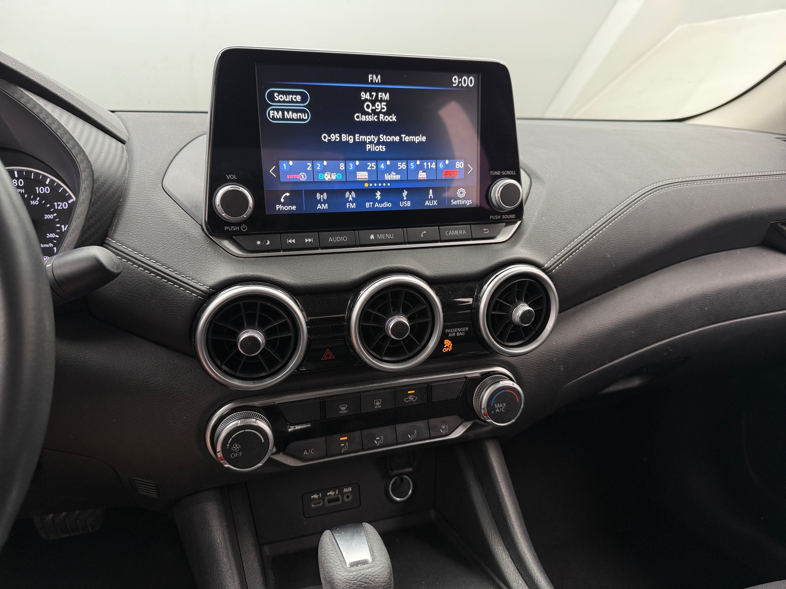 Thumbnail: 2022 Nissan Sentra - 4