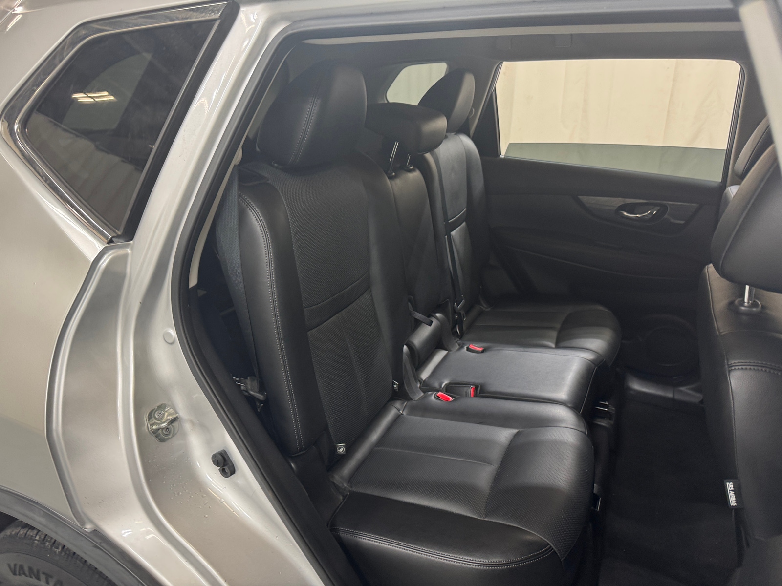 Thumbnail: 2017 Nissan Rogue - 6