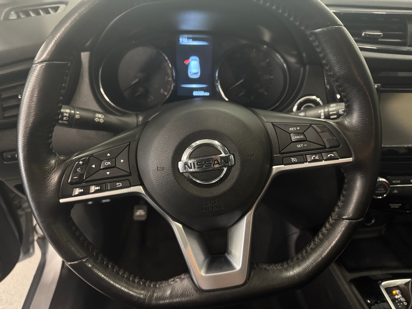 Thumbnail: 2017 Nissan Rogue - 5