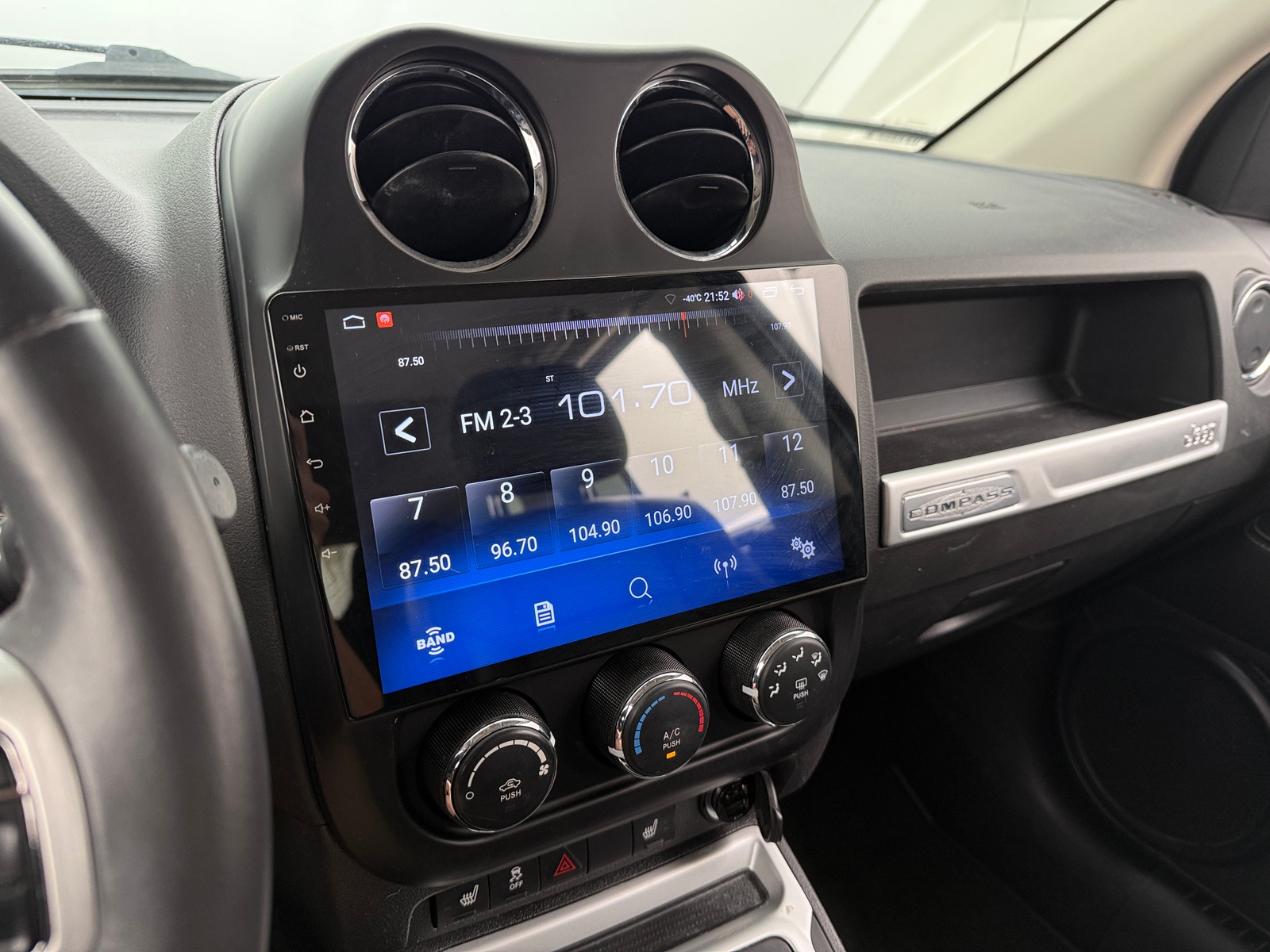 Thumbnail: 2017 Jeep Compass - 3