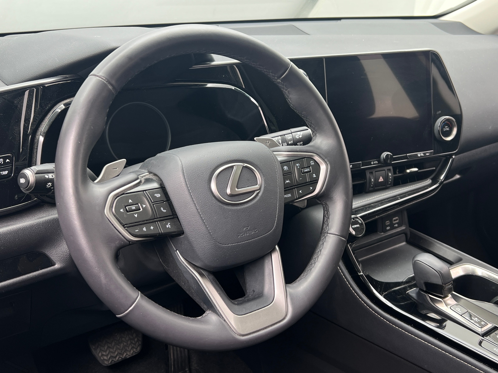 Thumbnail: 2025 Lexus NX - 4