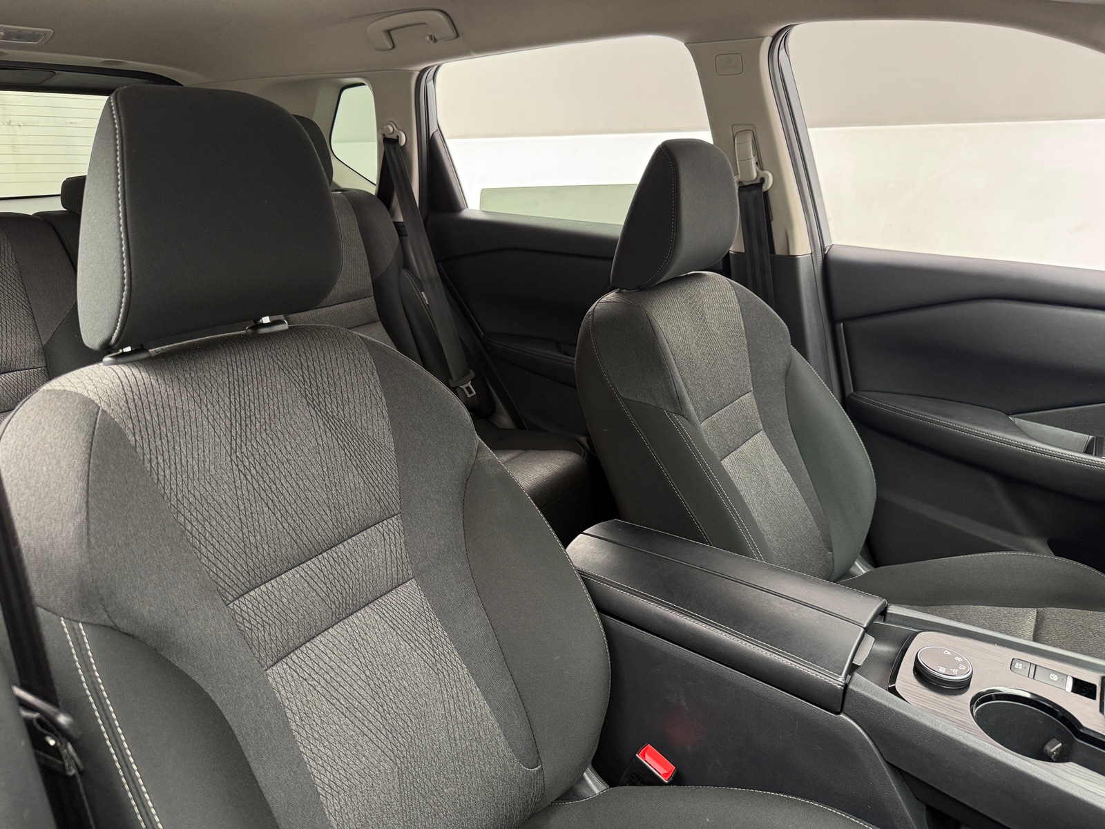 Thumbnail: 2025 Nissan Rogue - 2