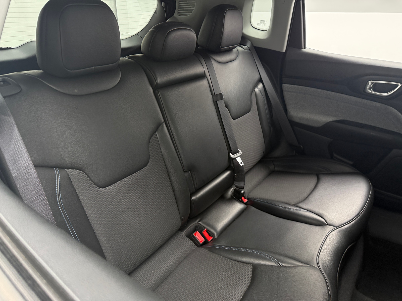 Thumbnail: 2022 Jeep Compass - 6