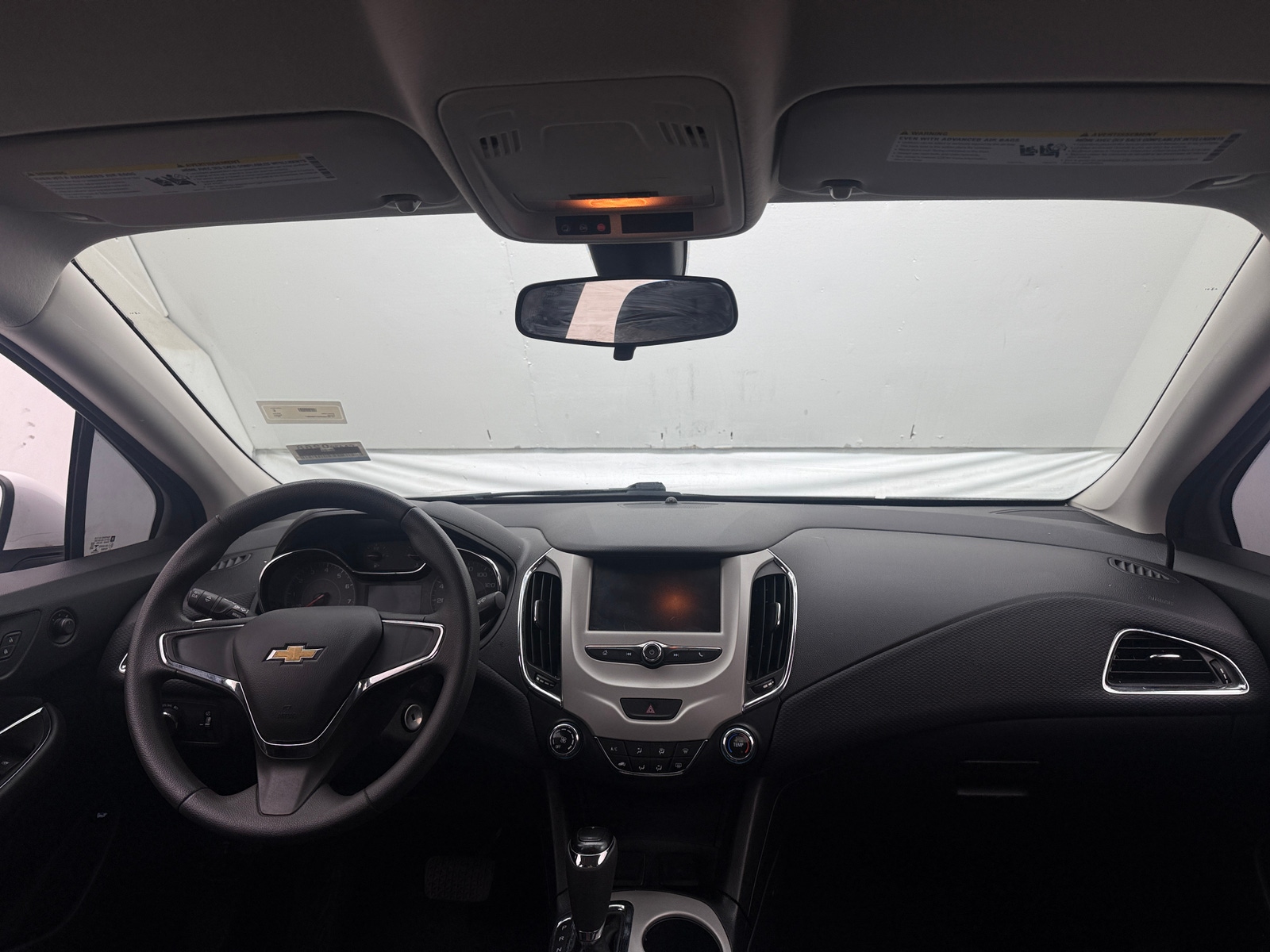 Thumbnail: 2017 Chevrolet Cruze - 3