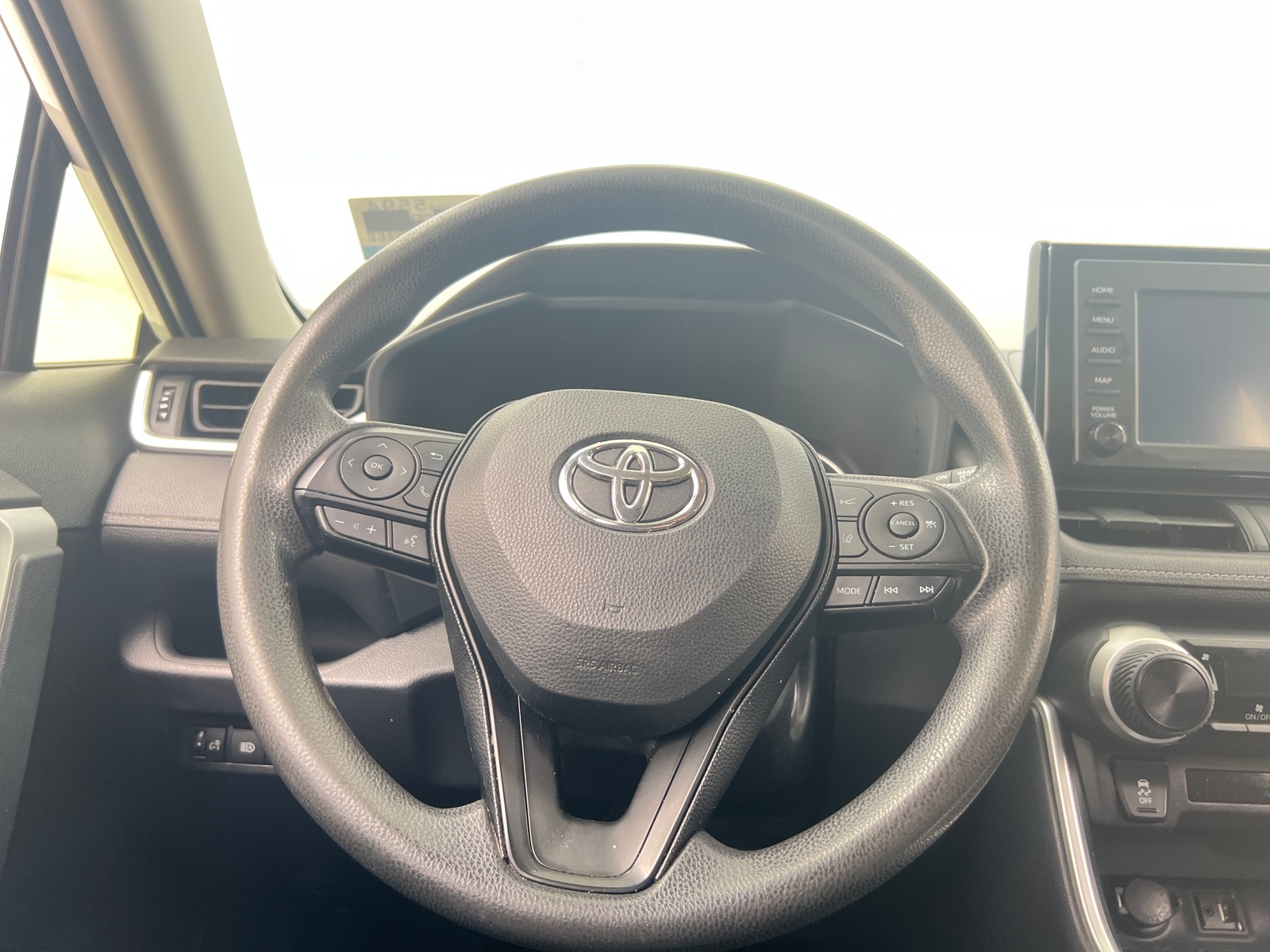 Thumbnail: 2019 Toyota RAV4 - 5