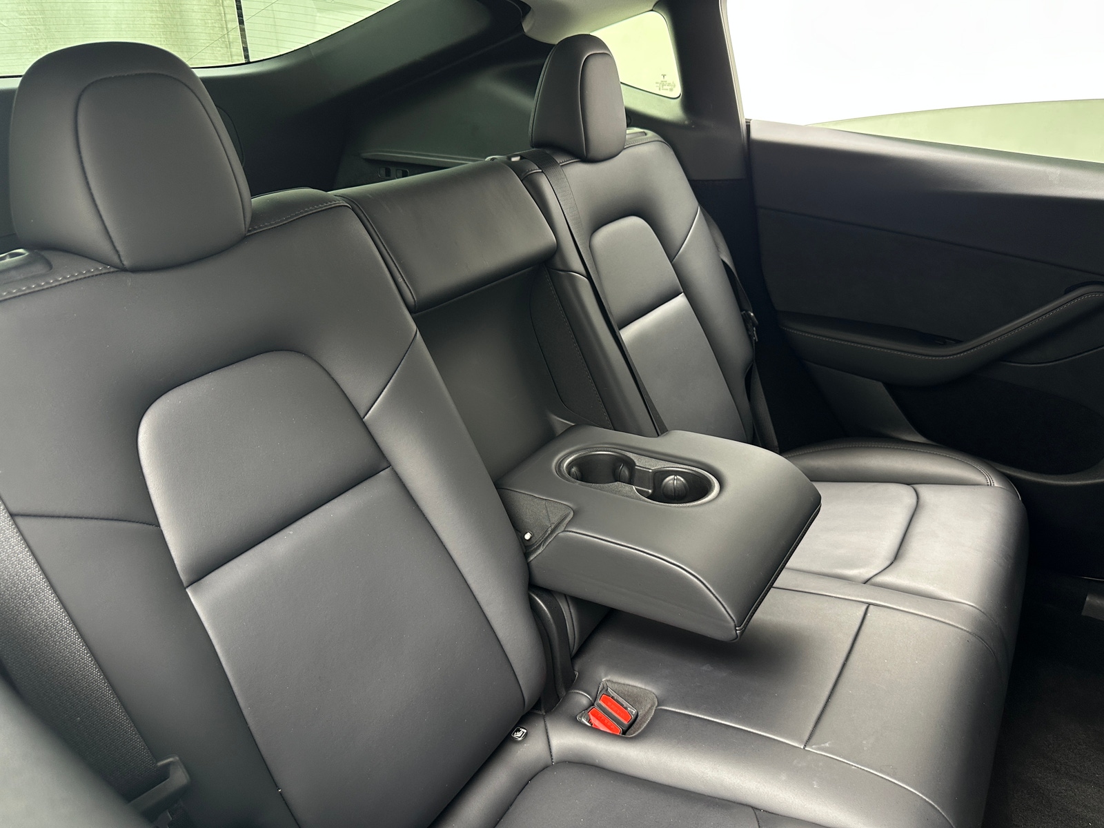 Thumbnail: 2023 Tesla Model Y - 4