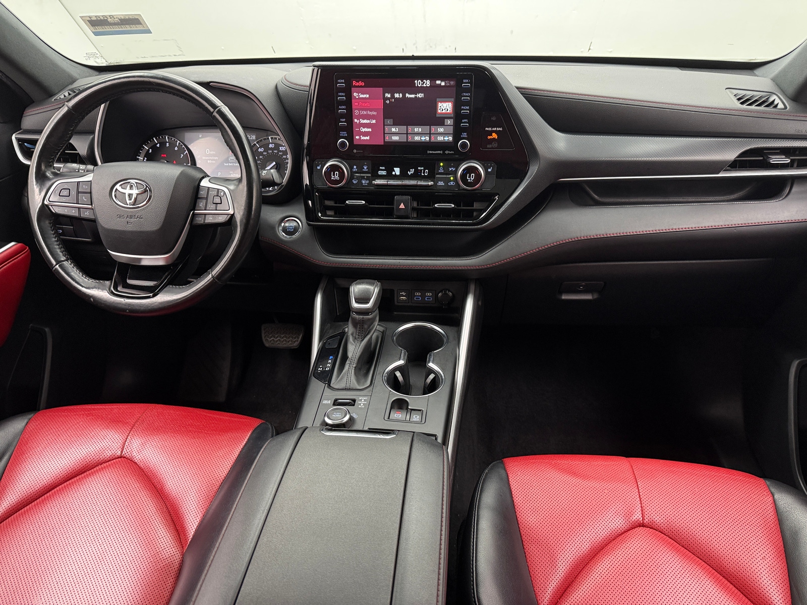 Thumbnail: 2022 Toyota Highlander - 2