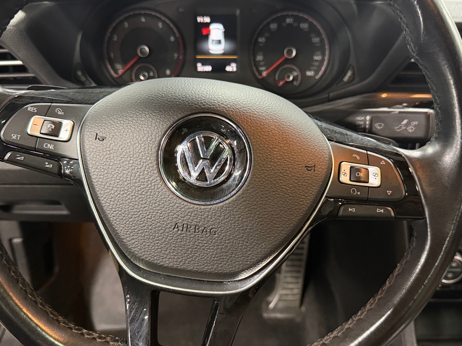 Thumbnail: 2021 Volkswagen Passat - 4