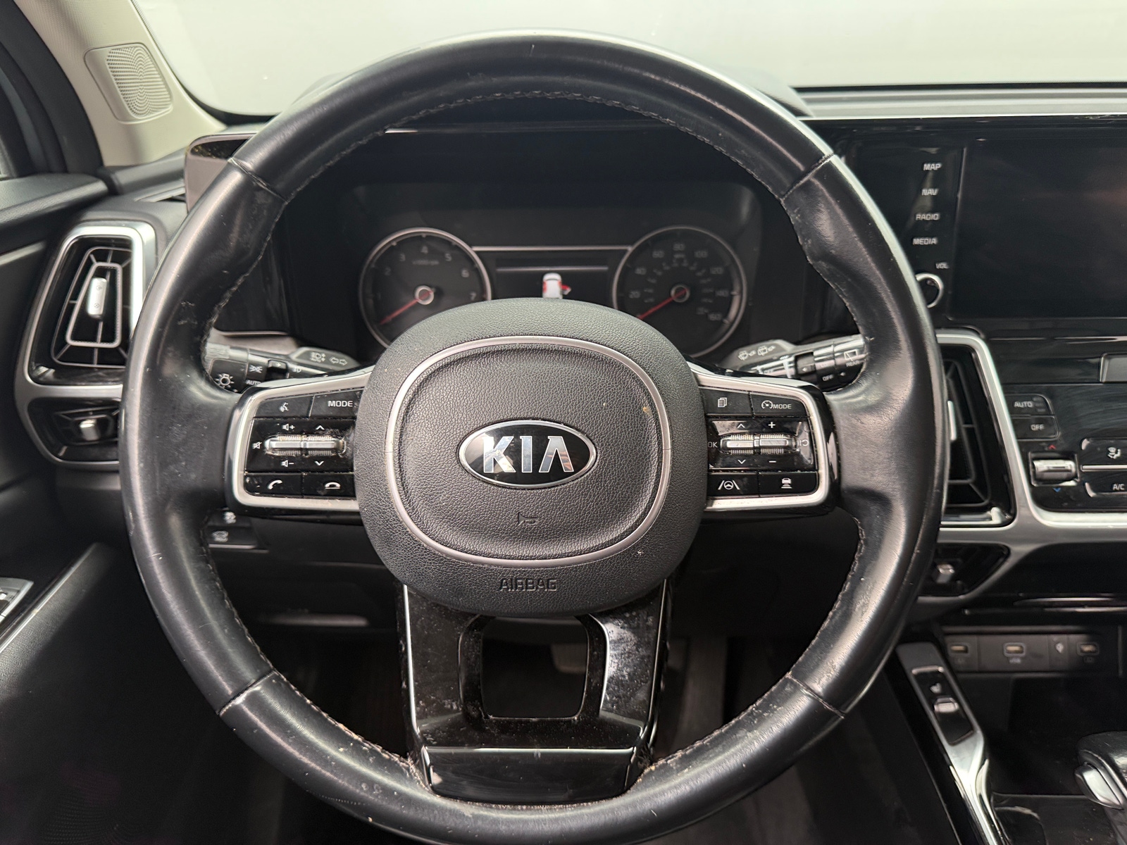 Thumbnail: 2021 Kia Sorento - 4