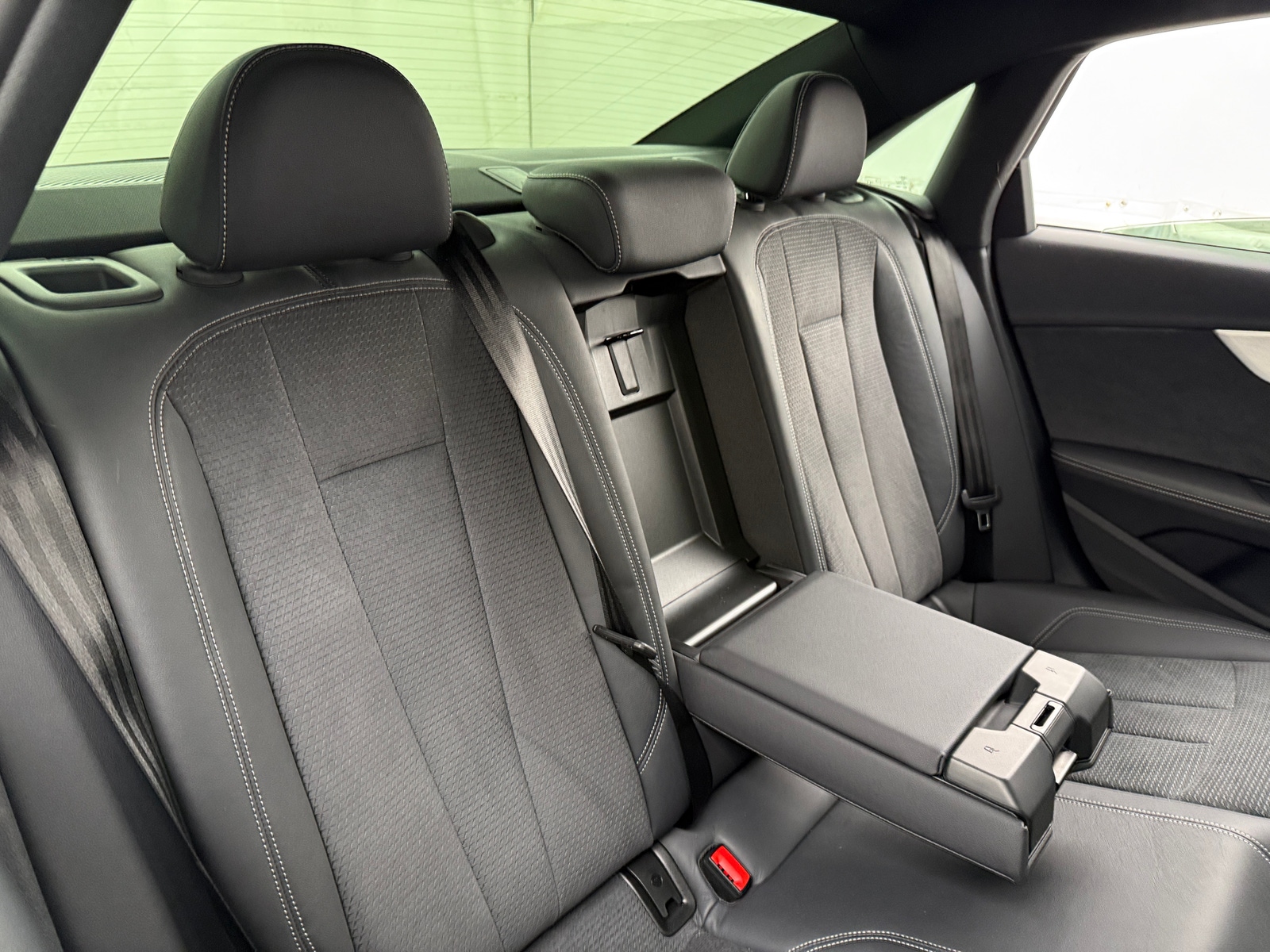 Thumbnail: 2022 Audi A4 - 5