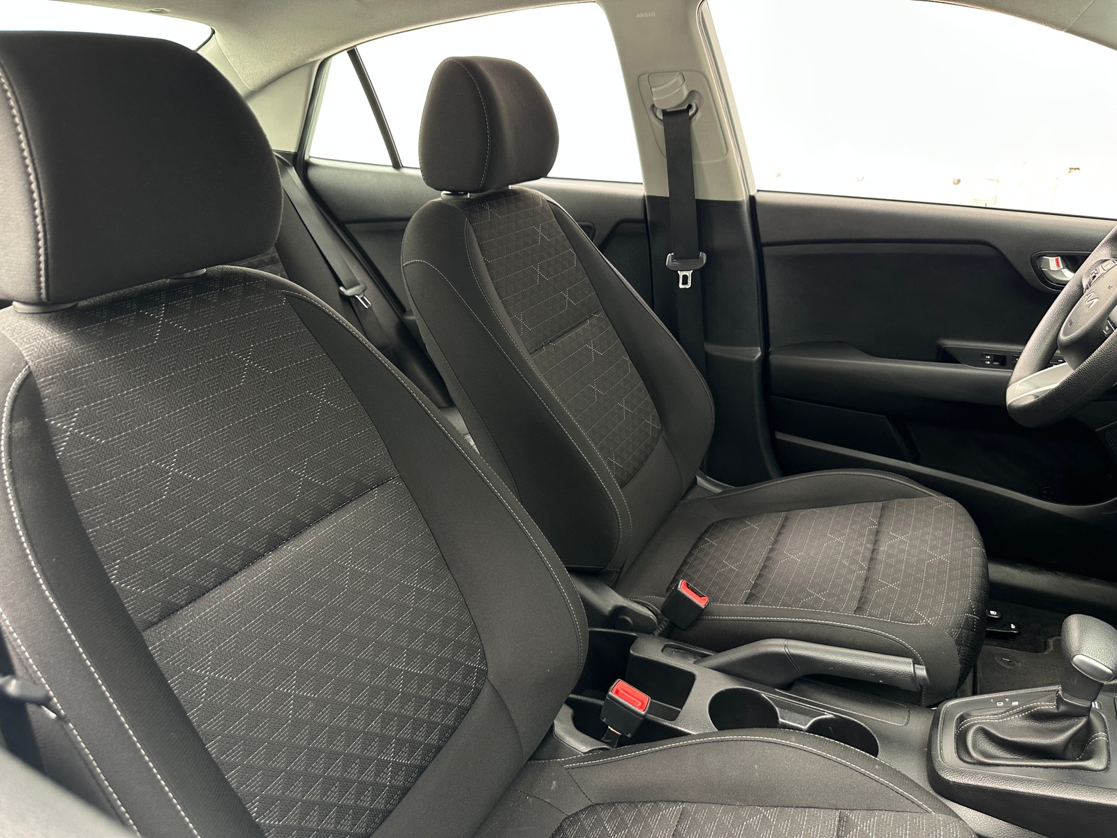 Thumbnail: 2023 Kia Rio - 2