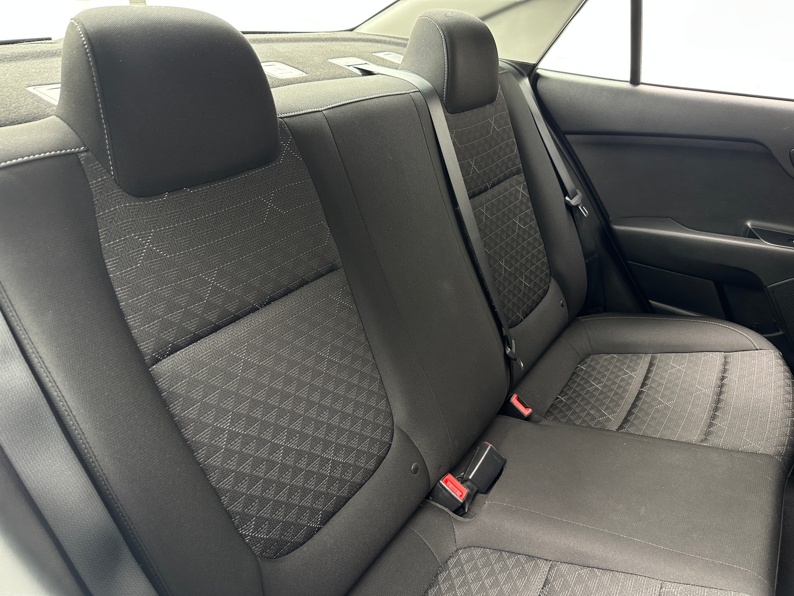 Thumbnail: 2023 Kia Rio - 6