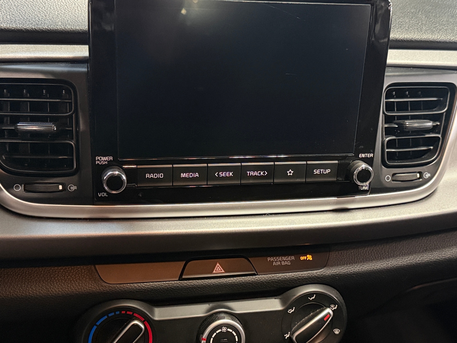 Thumbnail: 2023 Kia Rio - 4