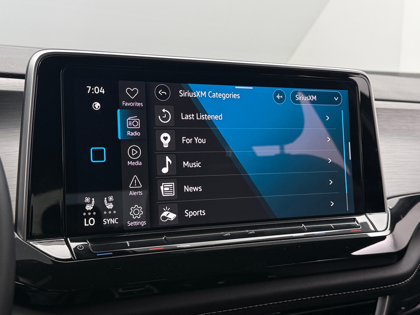 Thumbnail: 2025 Volkswagen Atlas - 4