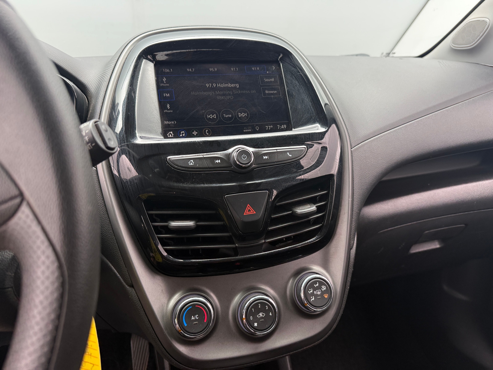 Thumbnail: 2022 Chevrolet Spark - 4