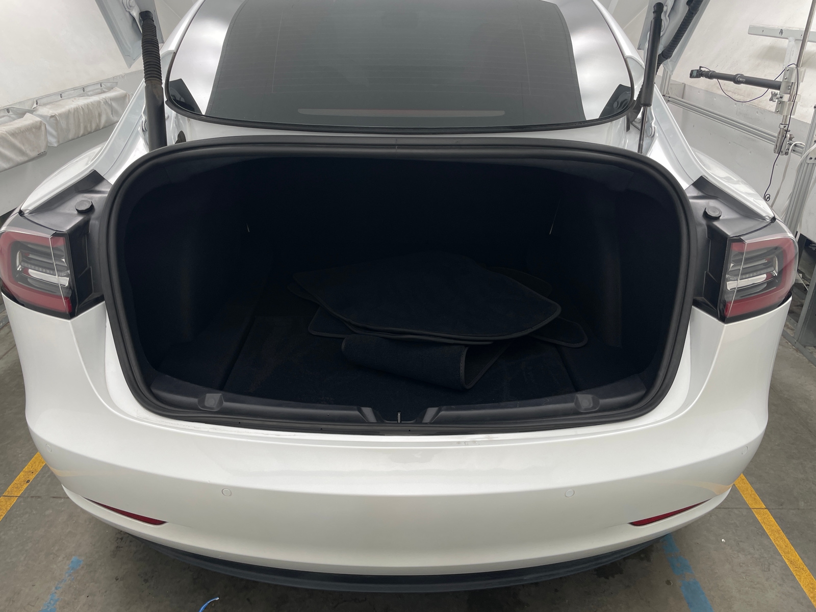 Thumbnail: 2022 Tesla Model 3 - 6