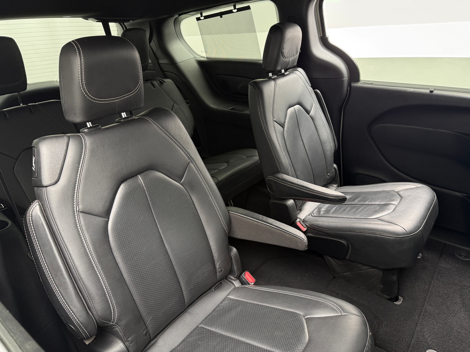 Thumbnail: 2020 Chrysler Pacifica - 5