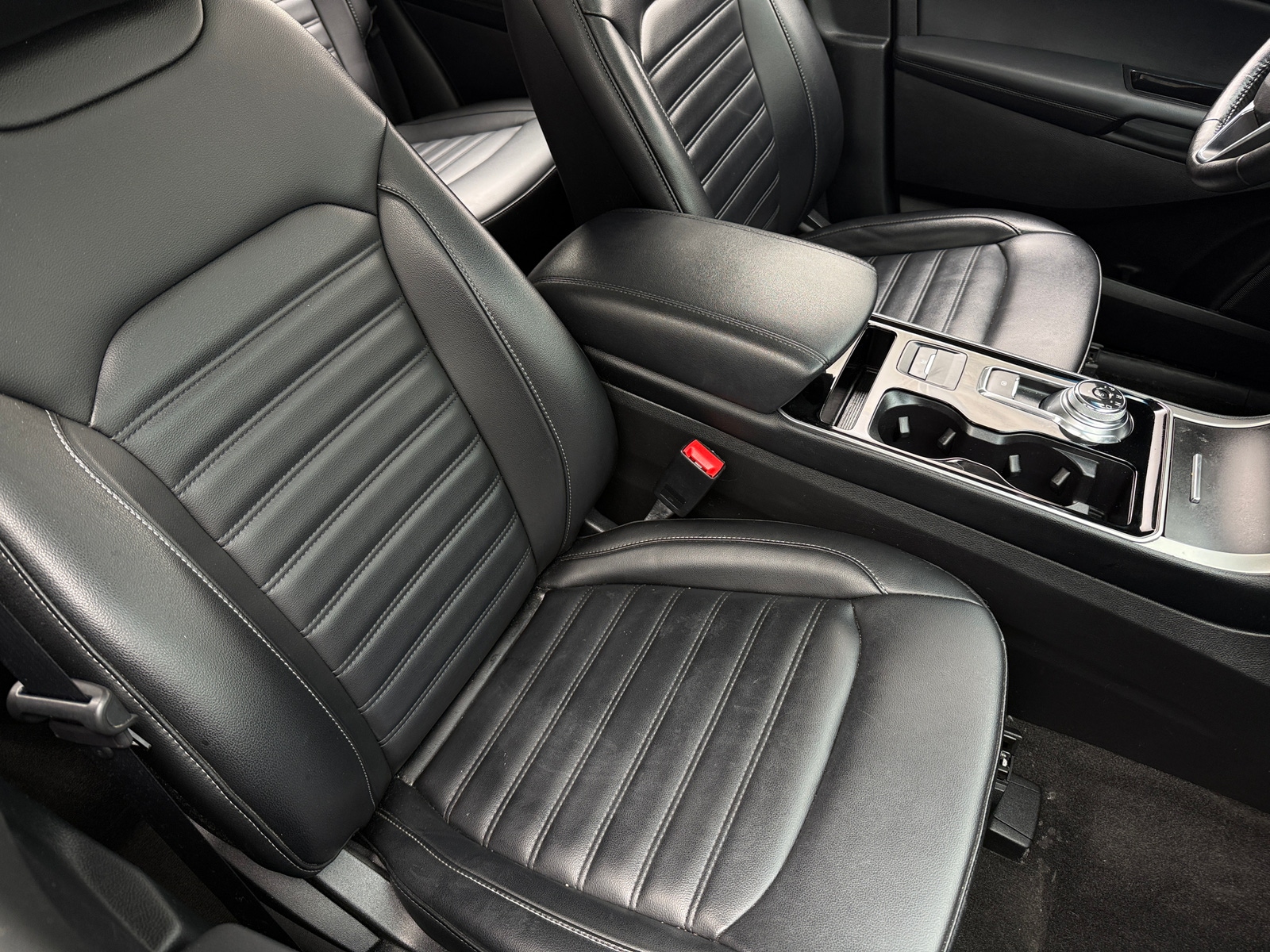 Thumbnail: 2019 Ford Edge - 2