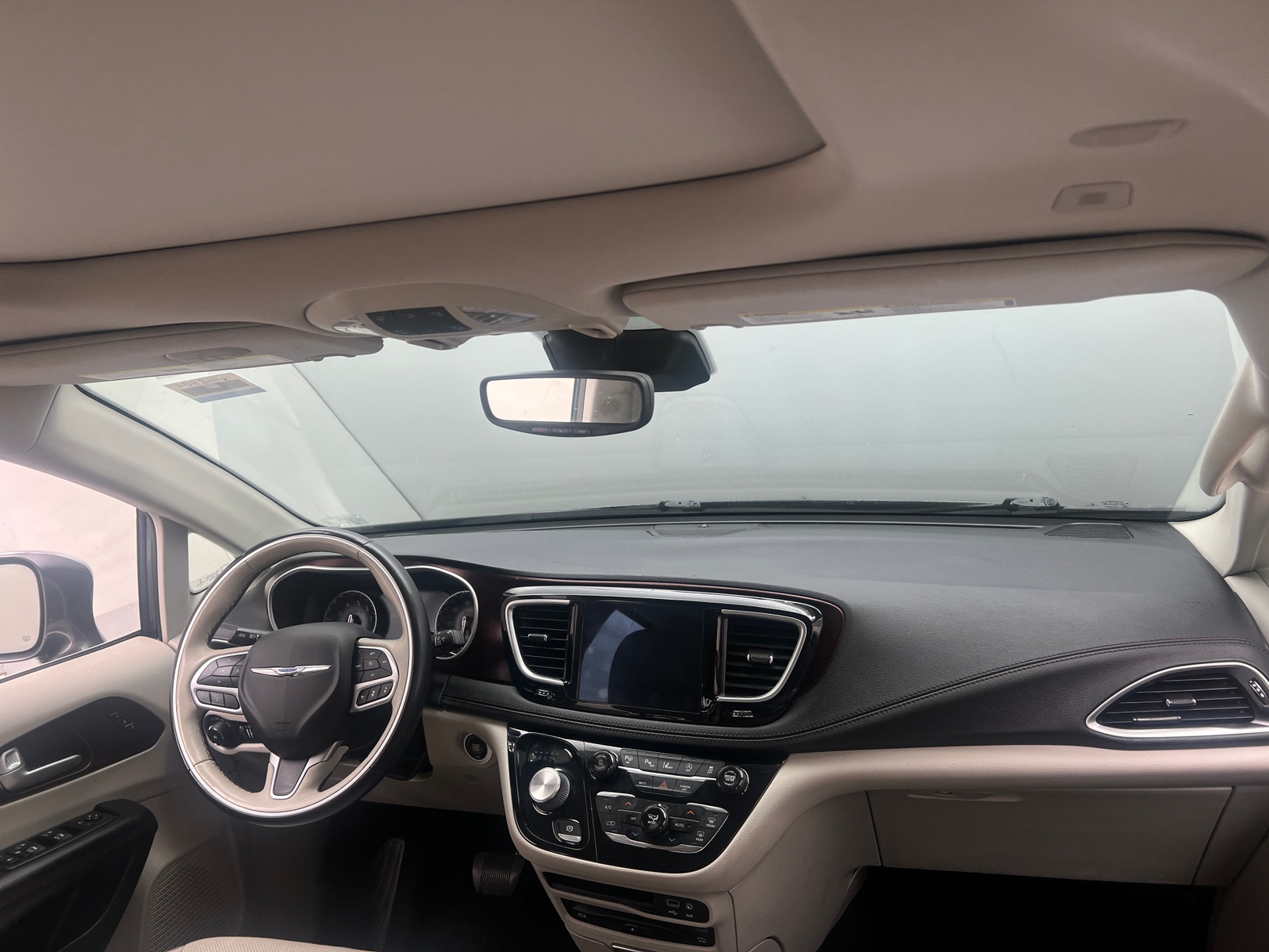 Thumbnail: 2018 Chrysler Pacifica - 2